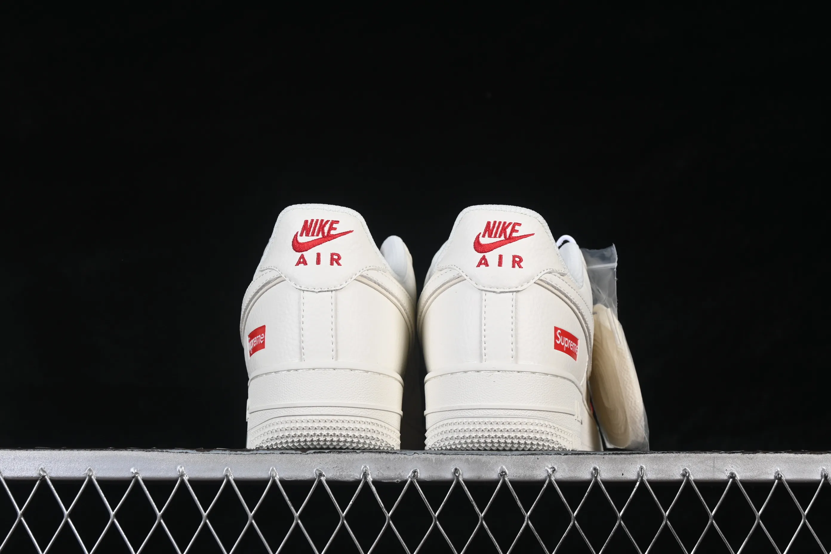 All categories Nk Air Force 1 Air Force series Nk Air Force 1 Low Air Force low-top Nike Air Force 1'07 Low joint model pure white Air Force 1 low-top casual sneakers MM3399-815